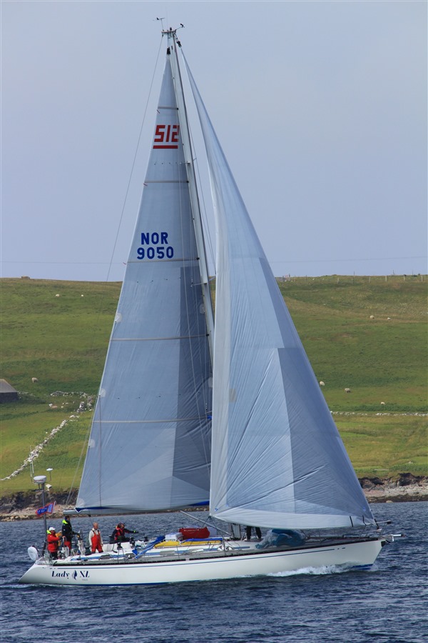 Seng innebygd i skap - 